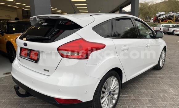 Acheter Occasion Voiture Ford Focus Blanc à Beitbridge, Matabeleland South Acheter Occasion Voiture Ford Focus Blanc à Beitbridge, Matabeleland South