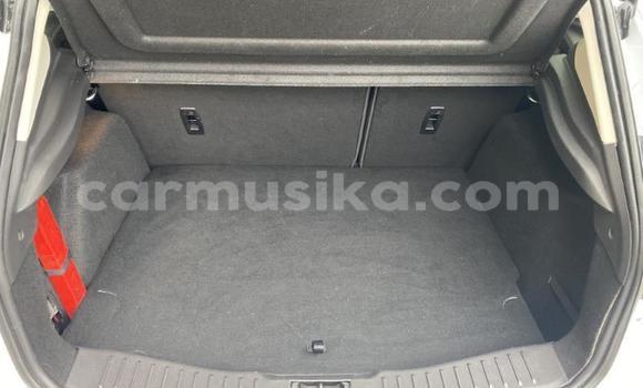 Acheter Occasion Voiture Ford Focus Blanc à Beitbridge, Matabeleland South Acheter Occasion Voiture Ford Focus Blanc à Beitbridge, Matabeleland South