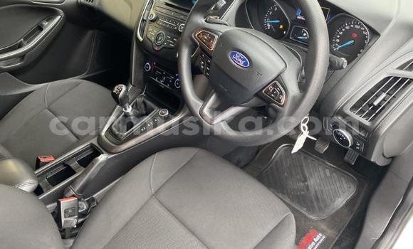 Acheter Occasion Voiture Ford Focus Blanc à Beitbridge, Matabeleland South Acheter Occasion Voiture Ford Focus Blanc à Beitbridge, Matabeleland South