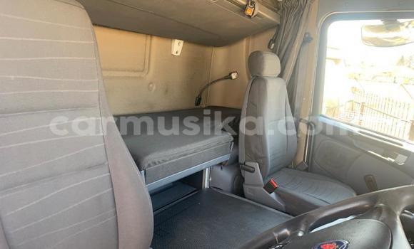 Acheter Occasion Utilitaire Scania R420 Blanc à Beitbridge, Matabeleland South Acheter Occasion Utilitaire Scania R420 Blanc à Beitbridge, Matabeleland South