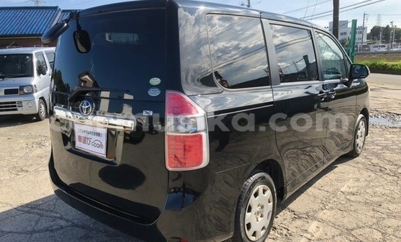 Acheter Occasion Voiture Toyota Voxy Noir à Beitbridge, Matabeleland South Acheter Occasion Voiture Toyota Voxy Noir à Beitbridge, Matabeleland South