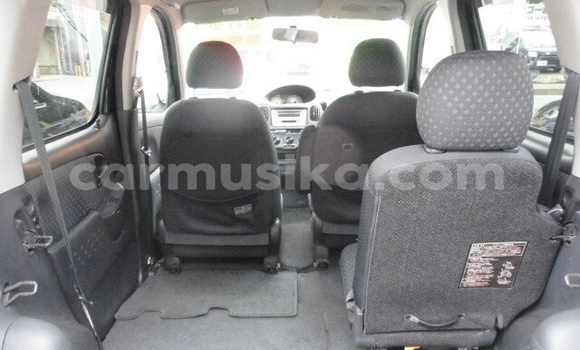 Acheter Occasion Voiture Toyota FunCargo Noir à Beitbridge, Matabeleland South Acheter Occasion Voiture Toyota FunCargo Noir à Beitbridge, Matabeleland South