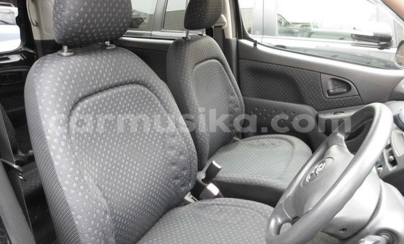 Acheter Occasion Voiture Toyota FunCargo Noir à Beitbridge, Matabeleland South Acheter Occasion Voiture Toyota FunCargo Noir à Beitbridge, Matabeleland South