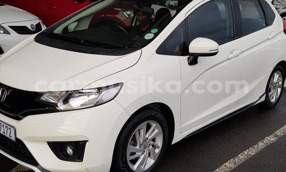 Acheter Occasion Voiture Honda Jazz Blanc à Beitbridge, Matabeleland South Acheter Occasion Voiture Honda Jazz Blanc à Beitbridge, Matabeleland South