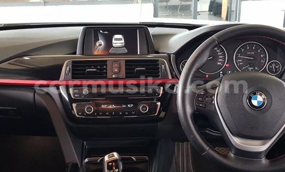 Acheter Occasion Voiture BMW 3–Series Gris à Beitbridge, Matabeleland South Acheter Occasion Voiture BMW 3–Series Gris à Beitbridge, Matabeleland South