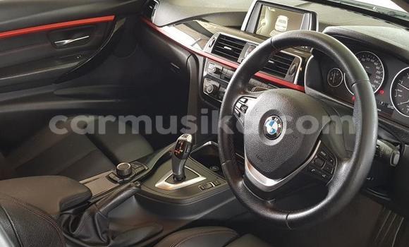 Acheter Occasion Voiture BMW 3–Series Gris à Beitbridge, Matabeleland South Acheter Occasion Voiture BMW 3–Series Gris à Beitbridge, Matabeleland South