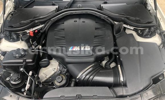 Nunua Ilio tumika BMW M3 Nyeupe Gari ndani ya Beitbridge nchini Matabeleland Kusini Nunua Ilio tumika BMW M3 Nyeupe Gari ndani ya Beitbridge nchini Matabeleland Kusini