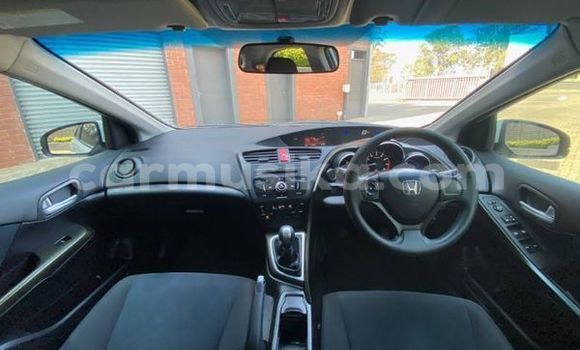 Buy Used Honda Civic White Car in Avondale in Harare Buy Used Honda Civic White Car in Avondale in Harare