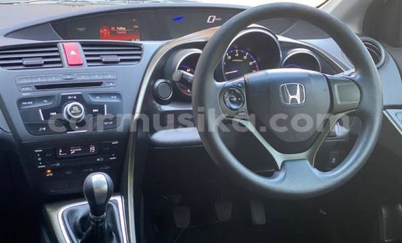 Buy Used Honda Civic White Car in Avondale in Harare Buy Used Honda Civic White Car in Avondale in Harare