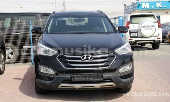 Tenga Imported Hyundai Santa Fe Nhema Mota in Import - Dubai in Harare Tenga Imported Hyundai Santa Fe Nhema Mota in Import - Dubai in Harare
