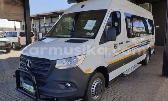 Buy Used Mercedes‒Benz A–Class White Car in Beitbridge in Matabeleland South Buy Used Mercedes‒Benz A–Class White Car in Beitbridge in Matabeleland South