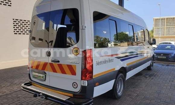 Acheter Occasion Voiture Mercedes‒Benz A–Class Blanc à Beitbridge, Matabeleland South Acheter Occasion Voiture Mercedes‒Benz A–Class Blanc à Beitbridge, Matabeleland South
