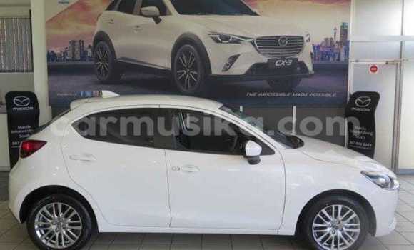 Acheter Occasion Voiture Mazda 2 Blanc à Beitbridge, Matabeleland South Acheter Occasion Voiture Mazda 2 Blanc à Beitbridge, Matabeleland South