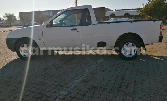 Tenga Tsaru Ford B-MAX Chena Mota in Beitbridge in Matabeleland South Tenga Tsaru Ford B-MAX Chena Mota in Beitbridge in Matabeleland South