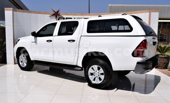 Tenga Tsaru Toyota Hilux Chena Mota in Borrowdale in Harare Tenga Tsaru Toyota Hilux Chena Mota in Borrowdale in Harare