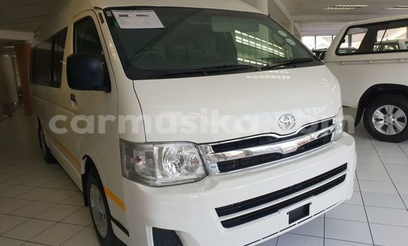 Nunua Ilio tumika Toyota 4Runner Nyeupe Gari ndani ya Beitbridge nchini Matabeleland Kusini Nunua Ilio tumika Toyota 4Runner Nyeupe Gari ndani ya Beitbridge nchini Matabeleland Kusini
