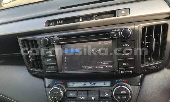 Acheter Occasion Voiture Toyota RAV4 Noir à Beitbridge, Matabeleland South Acheter Occasion Voiture Toyota RAV4 Noir à Beitbridge, Matabeleland South