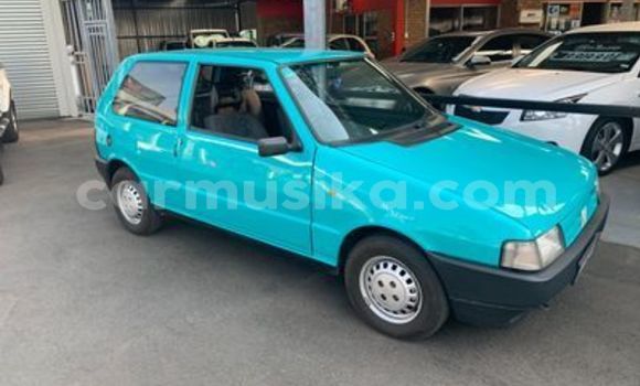 Nunua Ilio tumika Fiat Uno Bluu Gari ndani ya Beitbridge nchini Matabeleland Kusini