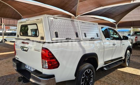 Acheter Occasion Voiture Toyota Hilux Blanc à Beitbridge, Matabeleland South Acheter Occasion Voiture Toyota Hilux Blanc à Beitbridge, Matabeleland South