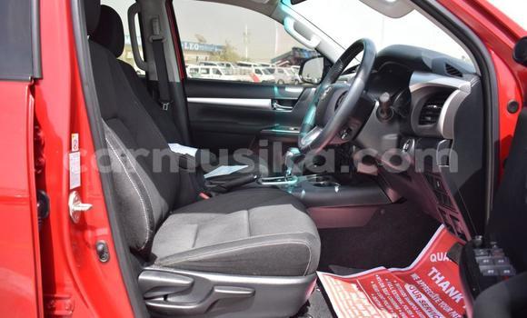 Acheter Occasion Voiture Toyota Hilux Rouge à Beitbridge, Matabeleland South Acheter Occasion Voiture Toyota Hilux Rouge à Beitbridge, Matabeleland South