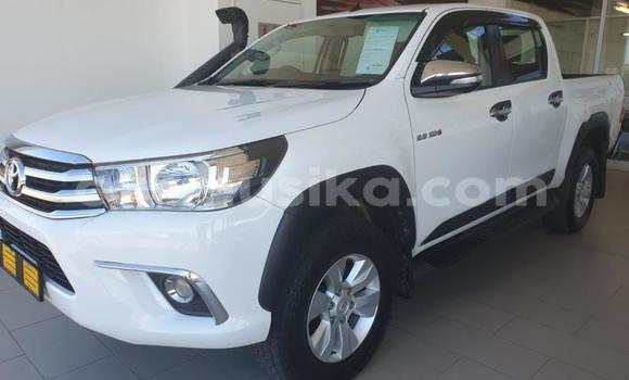 Acheter Occasion Voiture Toyota Hilux Blanc à Beitbridge, Matabeleland South Acheter Occasion Voiture Toyota Hilux Blanc à Beitbridge, Matabeleland South