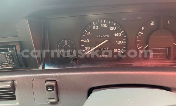 Buy Used Toyota Surf White Car in Beitbridge in Matabeleland South Buy Used Toyota Surf White Car in Beitbridge in Matabeleland South