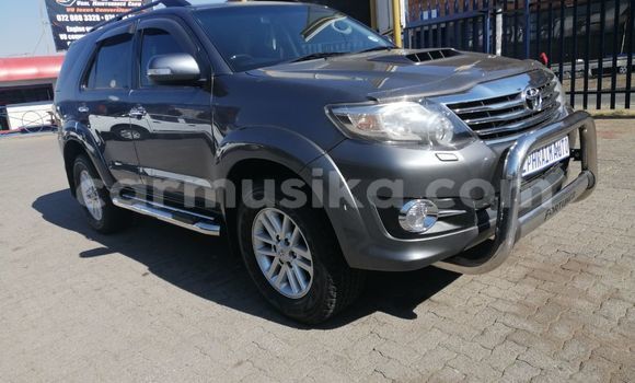 Buy Used Toyota Fortuner Silver Car in Beitbridge in Matabeleland South