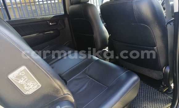 Acheter Occasion Voiture Toyota Fortuner Gris à Beitbridge, Matabeleland South Acheter Occasion Voiture Toyota Fortuner Gris à Beitbridge, Matabeleland South