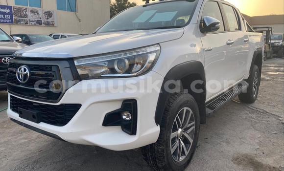 Nunua Ilio tumika Toyota Hilux Nyeupe Gari ndani ya Beitbridge nchini Matabeleland Kusini Nunua Ilio tumika Toyota Hilux Nyeupe Gari ndani ya Beitbridge nchini Matabeleland Kusini