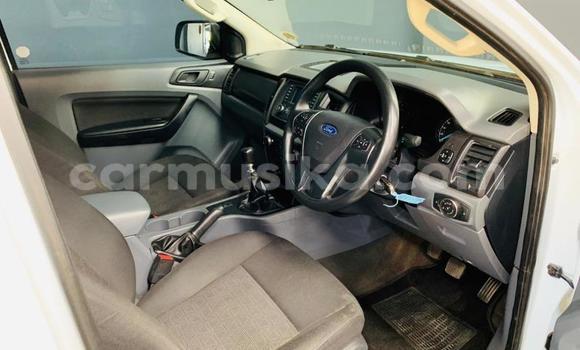 Acheter Occasion Voiture Ford Ranger Blanc à Beitbridge, Matabeleland South Acheter Occasion Voiture Ford Ranger Blanc à Beitbridge, Matabeleland South