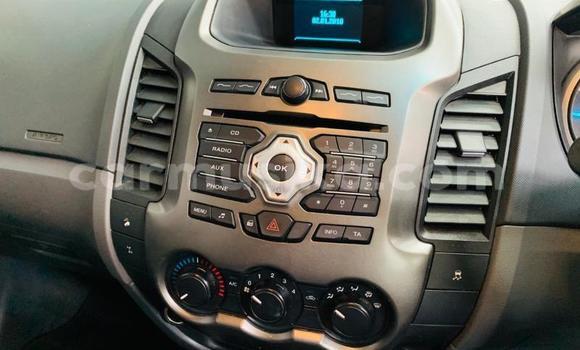 Acheter Occasion Voiture Ford Ranger Blanc à Beitbridge, Matabeleland South Acheter Occasion Voiture Ford Ranger Blanc à Beitbridge, Matabeleland South