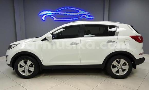 Nunua Ilio tumika Kia Sportage Nyeupe Gari ndani ya Harare nchini Harare Nunua Ilio tumika Kia Sportage Nyeupe Gari ndani ya Harare nchini Harare
