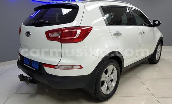 Nunua Ilio tumika Kia Sportage Nyeupe Gari ndani ya Harare nchini Harare Nunua Ilio tumika Kia Sportage Nyeupe Gari ndani ya Harare nchini Harare