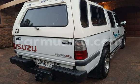 Acheter Occasion Voiture Isuzu KB Blanc à Beitbridge, Matabeleland South Acheter Occasion Voiture Isuzu KB Blanc à Beitbridge, Matabeleland South