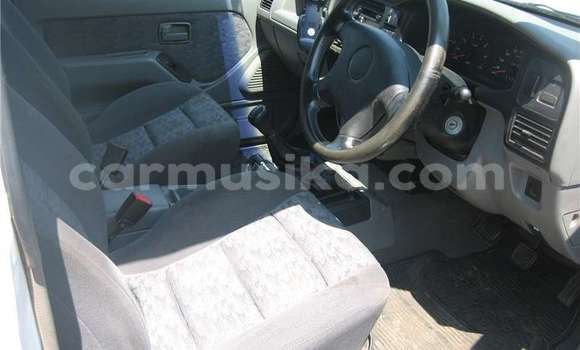 Nunua Ilio tumika Isuzu KB Nyeupe Gari ndani ya Beitbridge nchini Matabeleland Kusini Nunua Ilio tumika Isuzu KB Nyeupe Gari ndani ya Beitbridge nchini Matabeleland Kusini