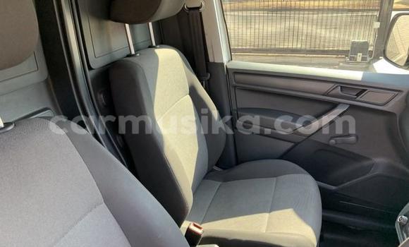 Acheter Occasion Voiture Volkswagen Caddy Blanc à Beitbridge, Matabeleland South Acheter Occasion Voiture Volkswagen Caddy Blanc à Beitbridge, Matabeleland South