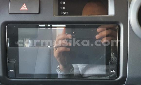 Buy Used Toyota Land Cruiser White Car in Beitbridge in Matabeleland South Buy Used Toyota Land Cruiser White Car in Beitbridge in Matabeleland South