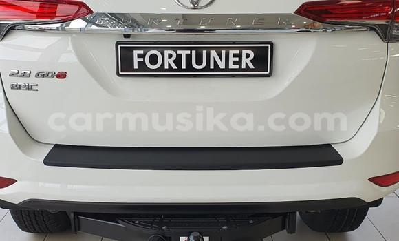Buy Used Toyota Fortuner White Car in Beitbridge in Matabeleland South Buy Used Toyota Fortuner White Car in Beitbridge in Matabeleland South