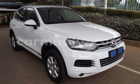 Buy Used Volkswagen Touareg White Car in Harare in Harare Buy Used Volkswagen Touareg White Car in Harare in Harare