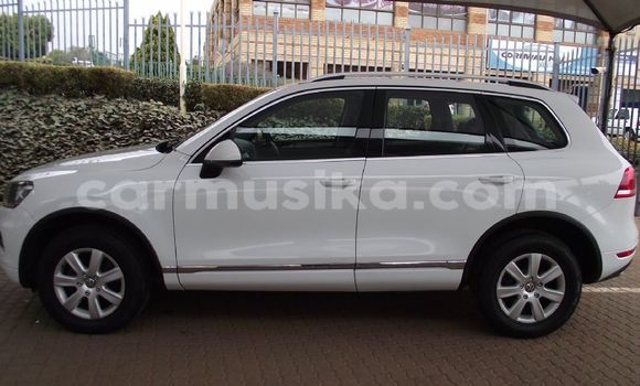 Buy Used Volkswagen Touareg White Car in Harare in Harare Buy Used Volkswagen Touareg White Car in Harare in Harare
