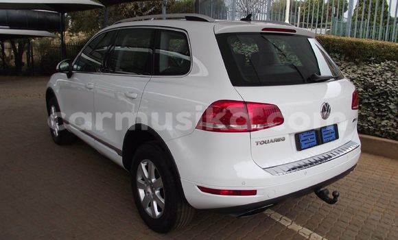 Buy Used Volkswagen Touareg White Car in Harare in Harare Buy Used Volkswagen Touareg White Car in Harare in Harare