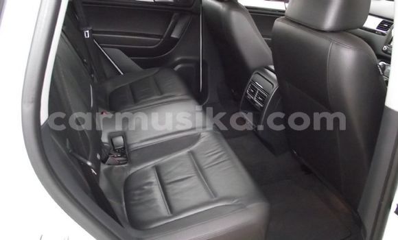 Buy Used Volkswagen Touareg White Car in Harare in Harare Buy Used Volkswagen Touareg White Car in Harare in Harare
