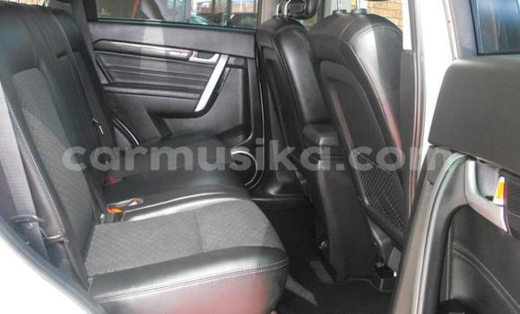 Buy Used Chevrolet Captiva White Car in Beitbridge in Matabeleland South Buy Used Chevrolet Captiva White Car in Beitbridge in Matabeleland South