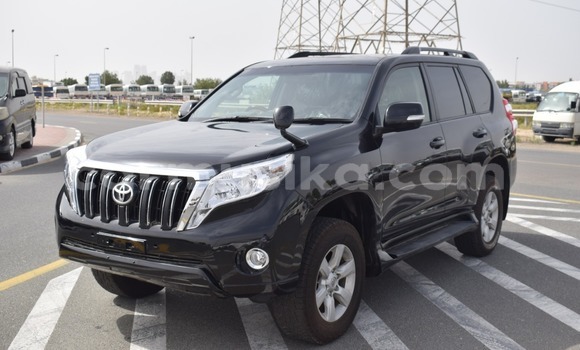 Nunua Ilio tumika Toyota Prado Nyeusi Gari ndani ya Beitbridge nchini Matabeleland Kusini Nunua Ilio tumika Toyota Prado Nyeusi Gari ndani ya Beitbridge nchini Matabeleland Kusini