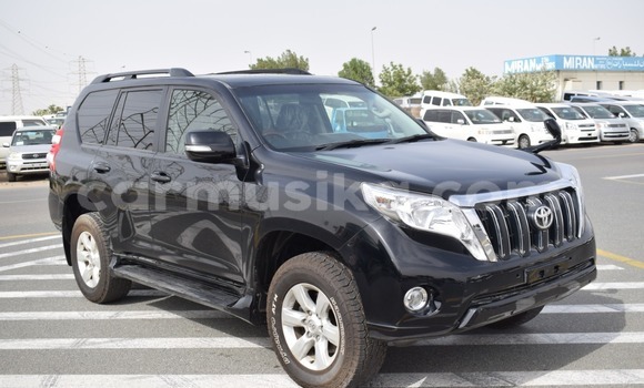 Nunua Ilio tumika Toyota Prado Nyeusi Gari ndani ya Beitbridge nchini Matabeleland Kusini Nunua Ilio tumika Toyota Prado Nyeusi Gari ndani ya Beitbridge nchini Matabeleland Kusini