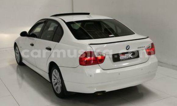 Nunua Ilio tumika BMW 3–Series Nyeupe Gari ndani ya Beitbridge nchini Matabeleland Kusini Nunua Ilio tumika BMW 3–Series Nyeupe Gari ndani ya Beitbridge nchini Matabeleland Kusini