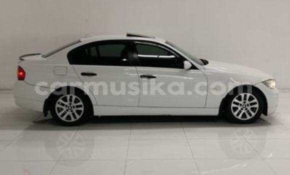 Nunua Ilio tumika BMW 3–Series Nyeupe Gari ndani ya Beitbridge nchini Matabeleland Kusini Nunua Ilio tumika BMW 3–Series Nyeupe Gari ndani ya Beitbridge nchini Matabeleland Kusini