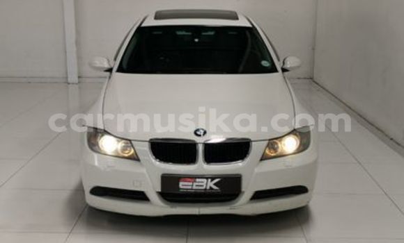 Nunua Ilio tumika BMW 3–Series Nyeupe Gari ndani ya Beitbridge nchini Matabeleland Kusini Nunua Ilio tumika BMW 3–Series Nyeupe Gari ndani ya Beitbridge nchini Matabeleland Kusini