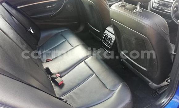 Nunua Ilio tumika BMW 3–Series Bluu Gari ndani ya Beitbridge nchini Matabeleland Kusini Nunua Ilio tumika BMW 3–Series Bluu Gari ndani ya Beitbridge nchini Matabeleland Kusini