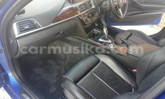 Nunua Ilio tumika BMW 3–Series Bluu Gari ndani ya Beitbridge nchini Matabeleland Kusini Nunua Ilio tumika BMW 3–Series Bluu Gari ndani ya Beitbridge nchini Matabeleland Kusini